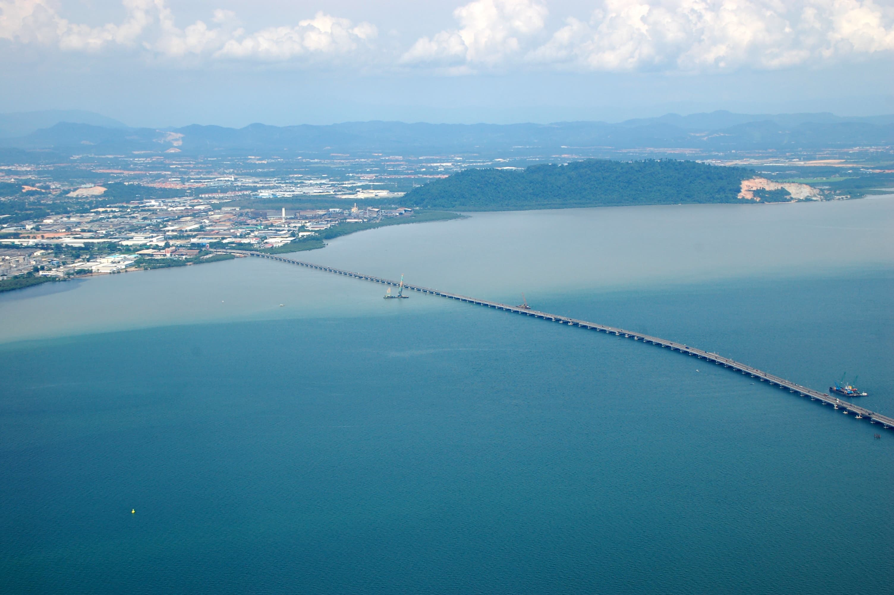 Driving to Penang from Thailand: Hat Yai & the Southern Border Guide